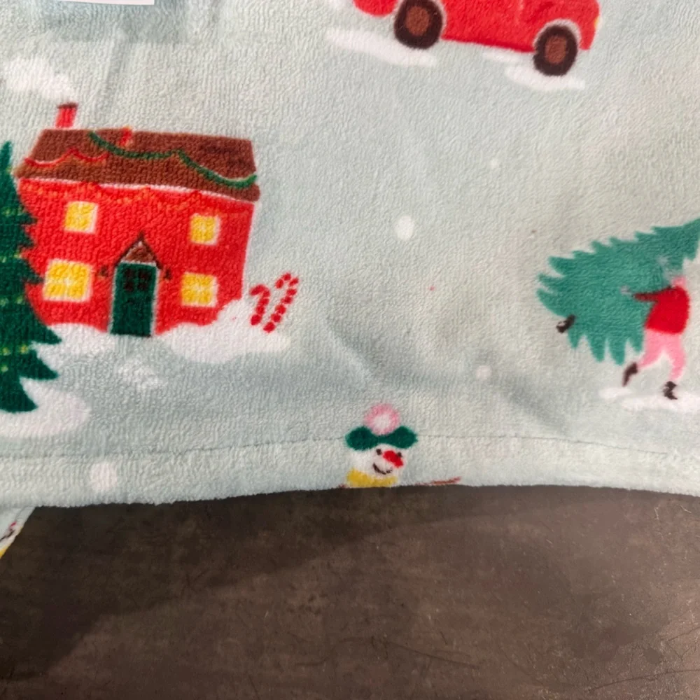 Cath Kidston set of 2 bath towels!”Snow Day” in duck egg…super soft cute&comfy